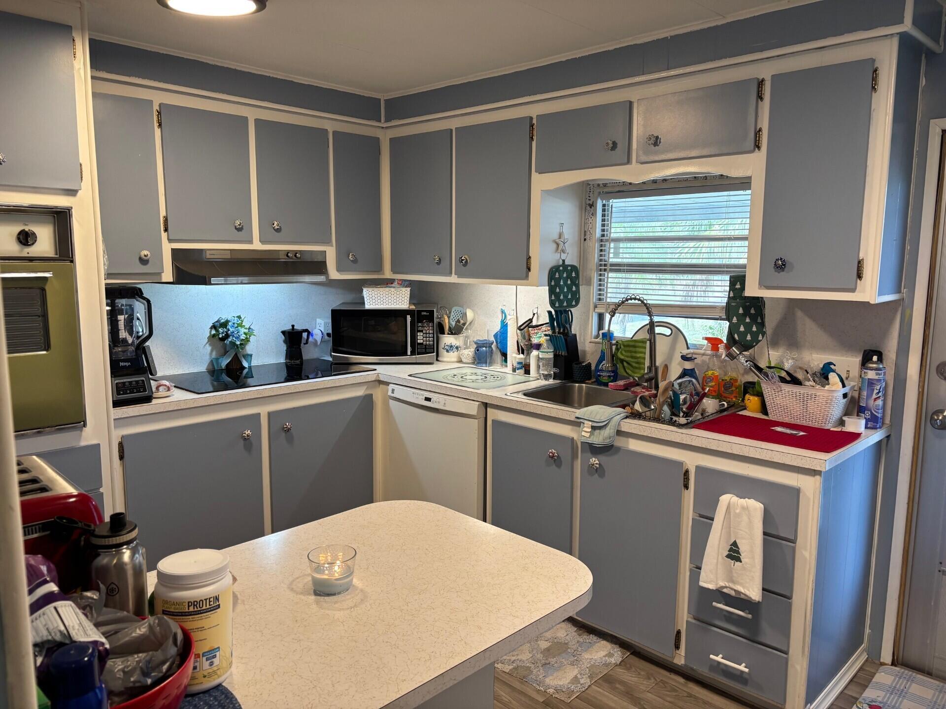 View photos, virtual tours, details... 6250 Guava Lane