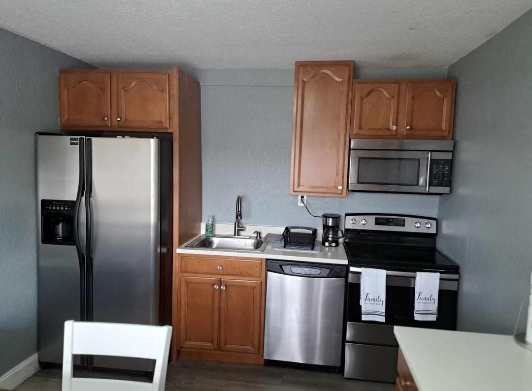 FAIRVIEW AMENDED PLAT - Residential Lease