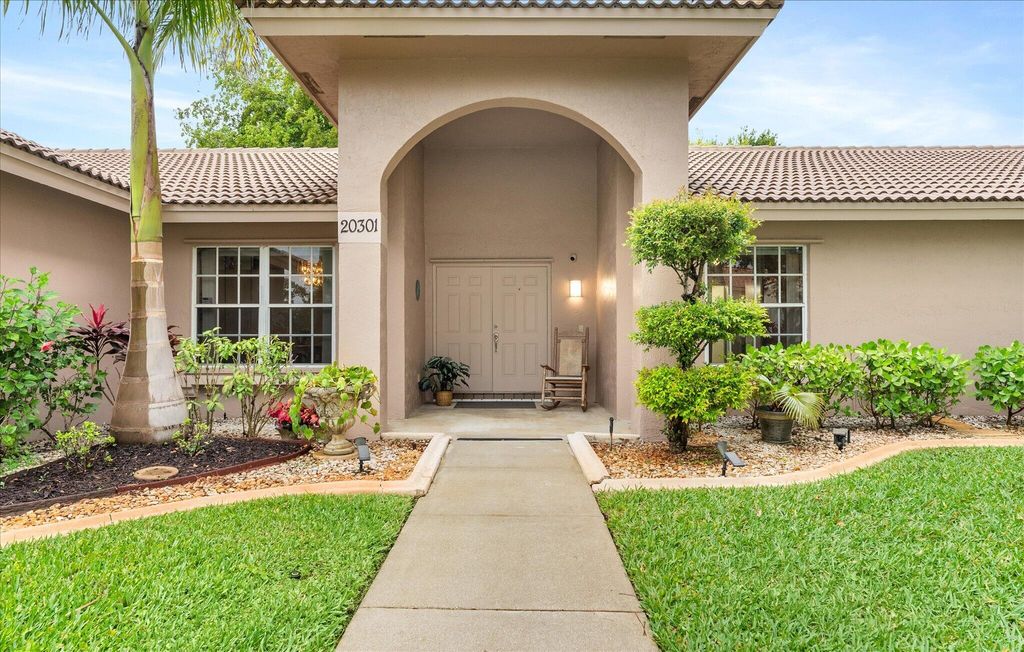 Photo of 20301 NW 7th Street, Pembroke Pines, FL 33029 (MLS # B26020951)