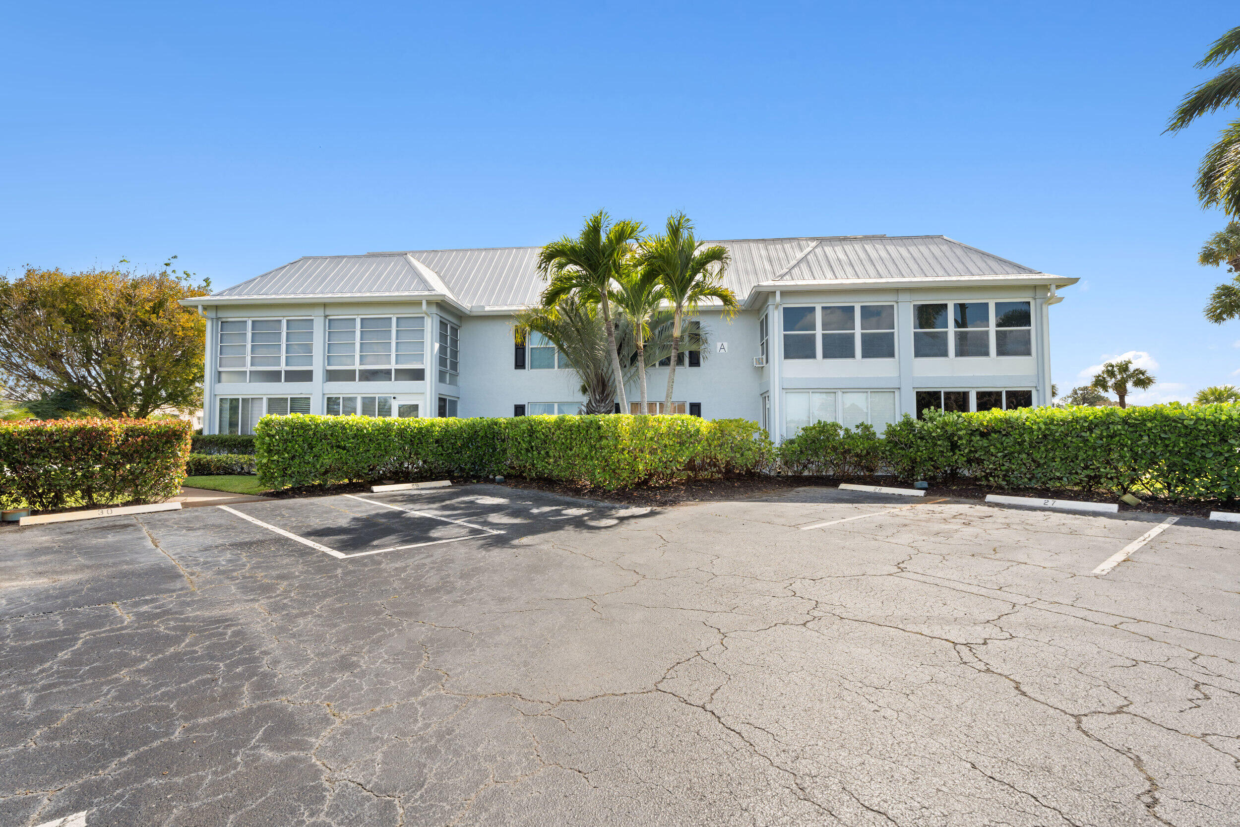 HALF MILE LAKE CONDO - Residential