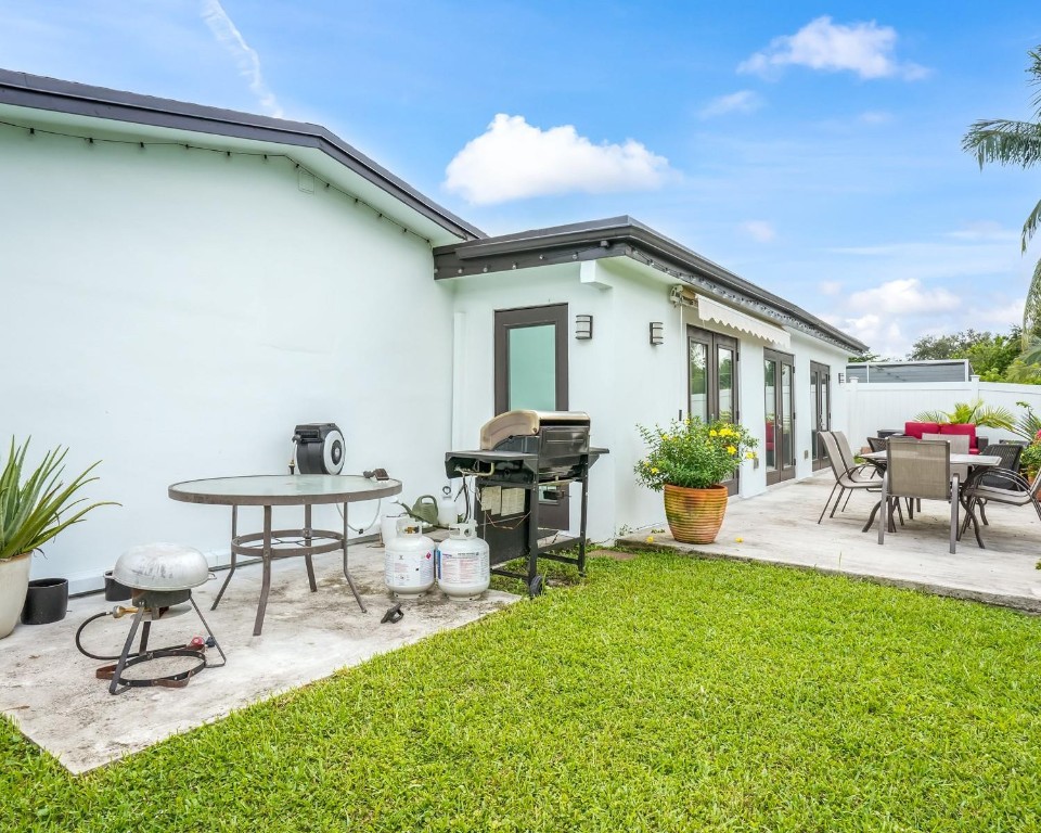 Sunrise Golf Village Sec - Residential