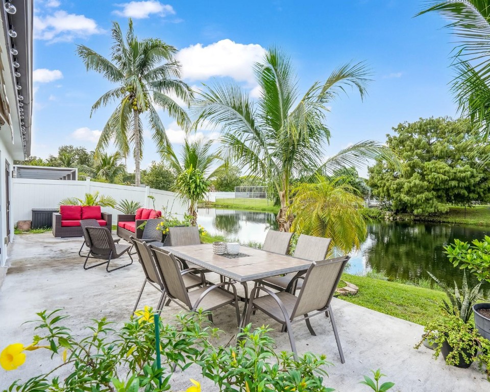 Sunrise Golf Village Sec - Residential