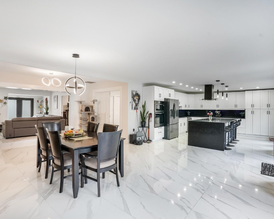 Sunrise Golf Village Sec - Residential