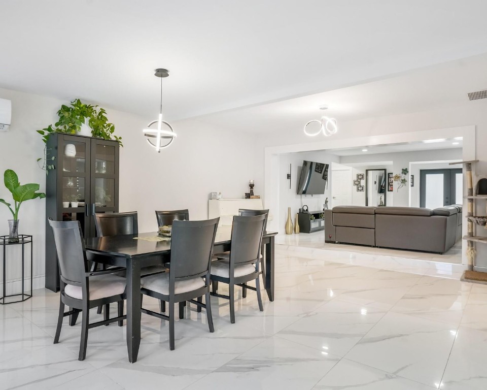 Sunrise Golf Village Sec - Residential