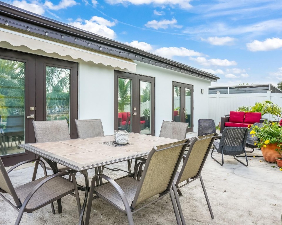 Sunrise Golf Village Sec - Residential