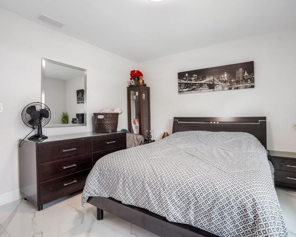 Sunrise Golf Village Sec - Residential