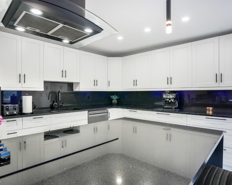 Sunrise Golf Village Sec - Residential