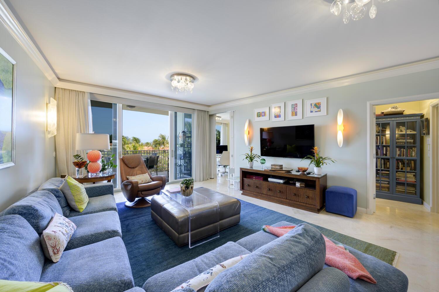 100 Royal Palm Way F4