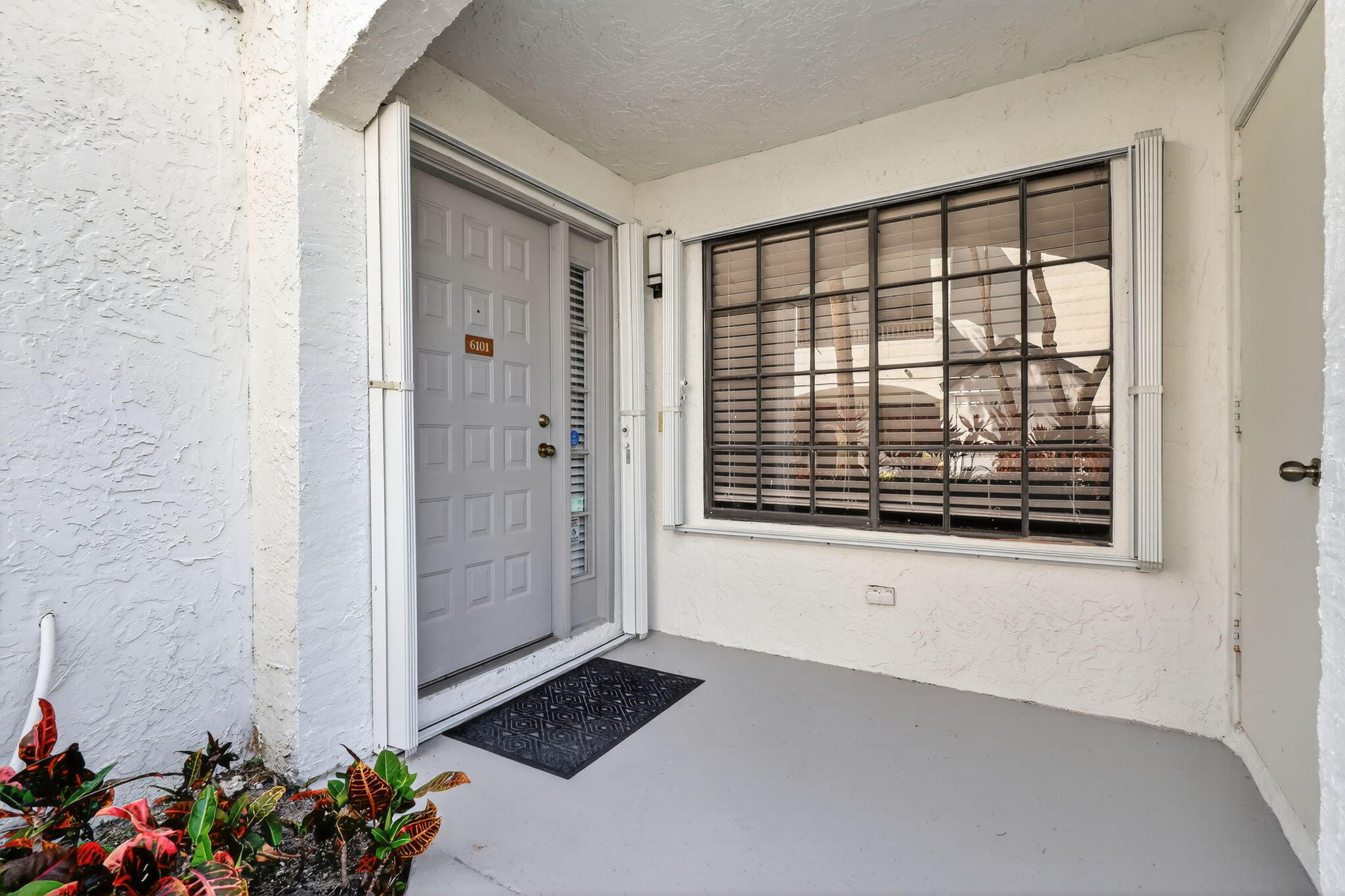 15678 Loch Maree Lane 6101