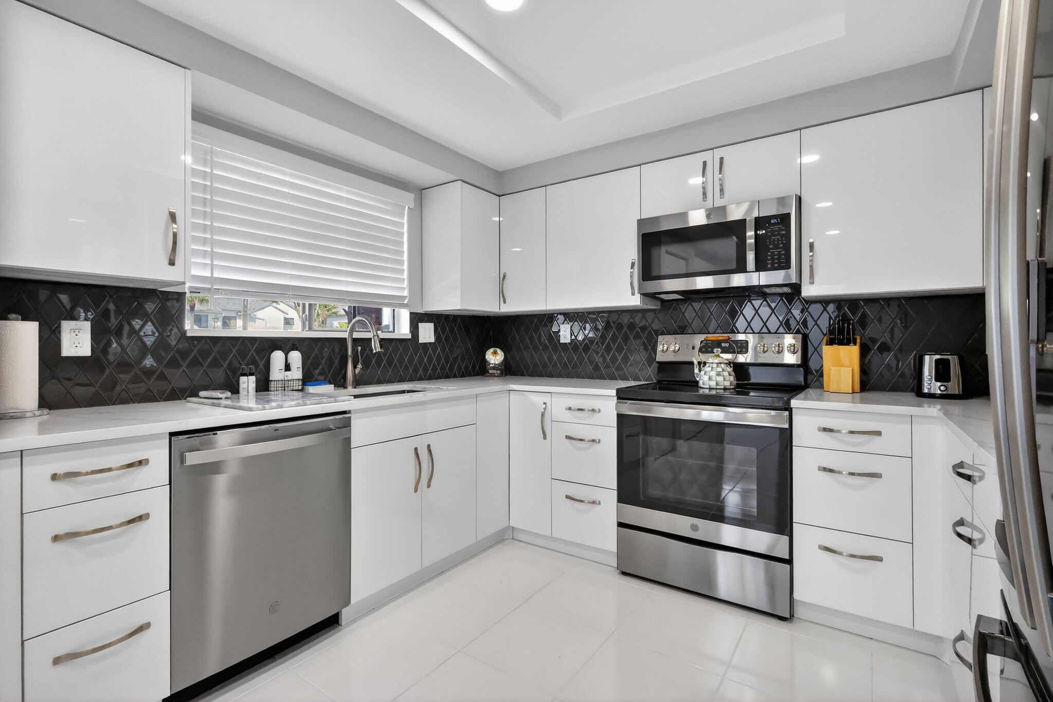 GLENEAGLES CONDO III - Residential