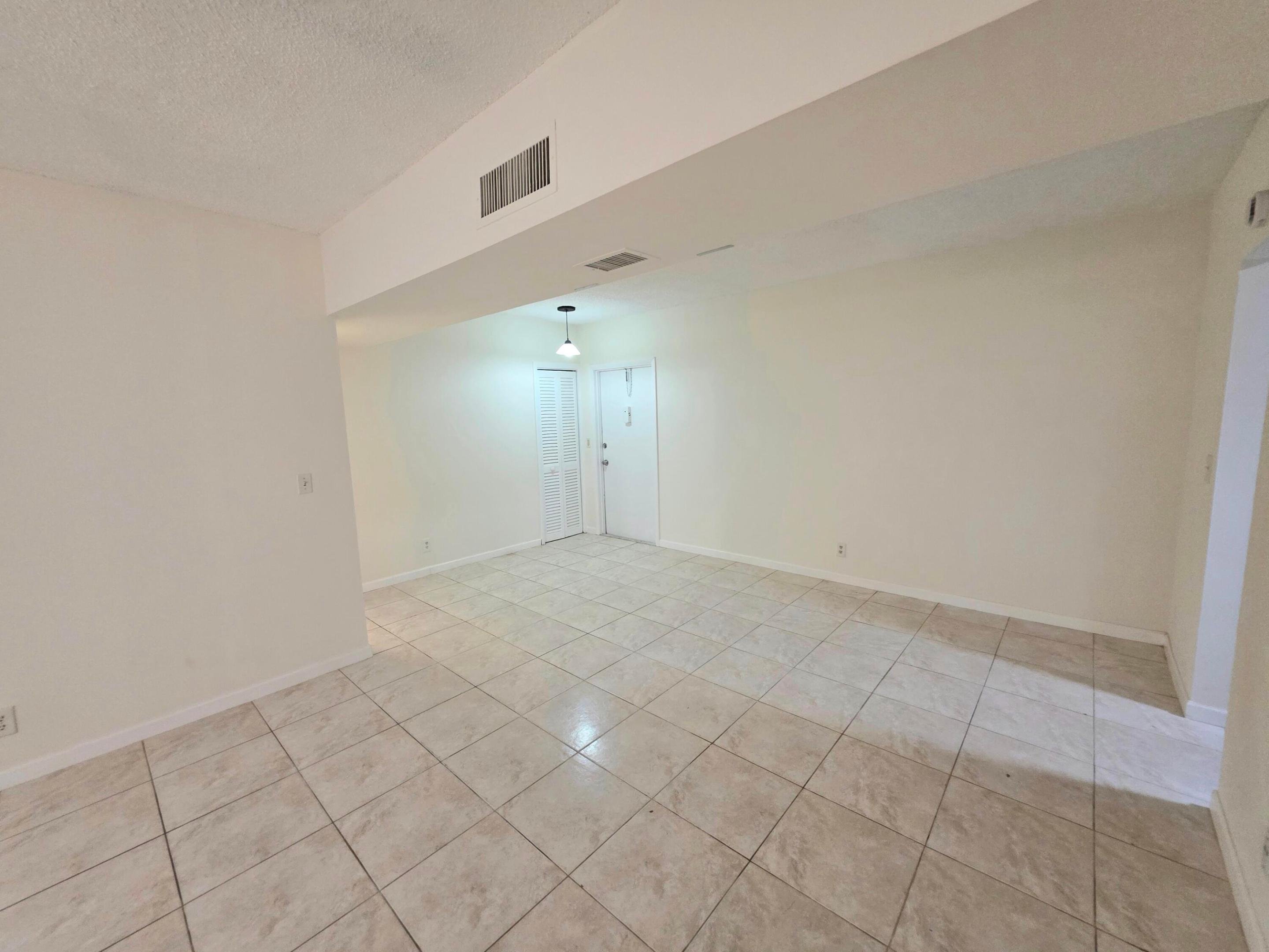 SPANISH OAKS CONDO - Residential Lease