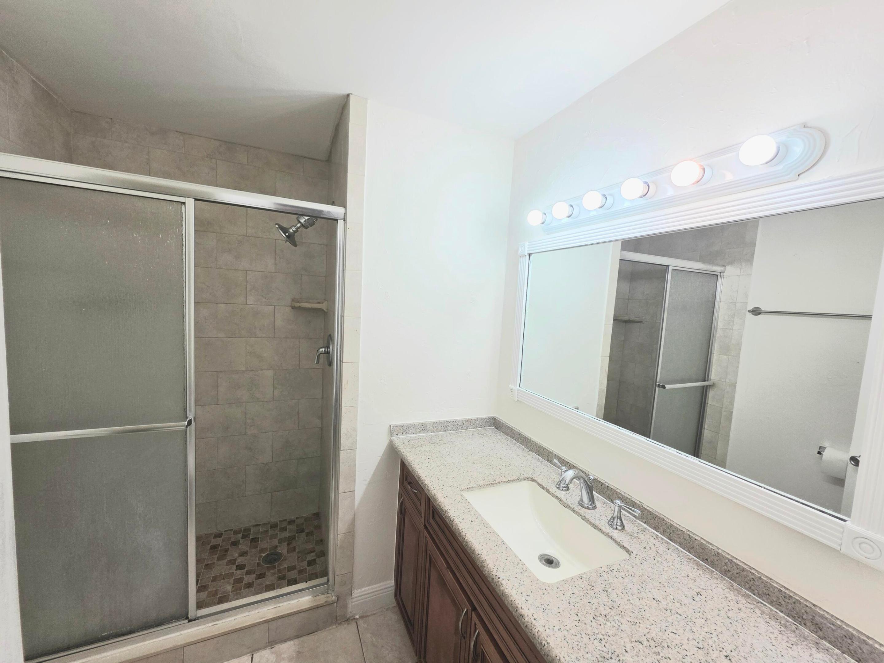 SPANISH OAKS CONDO - Residential Lease