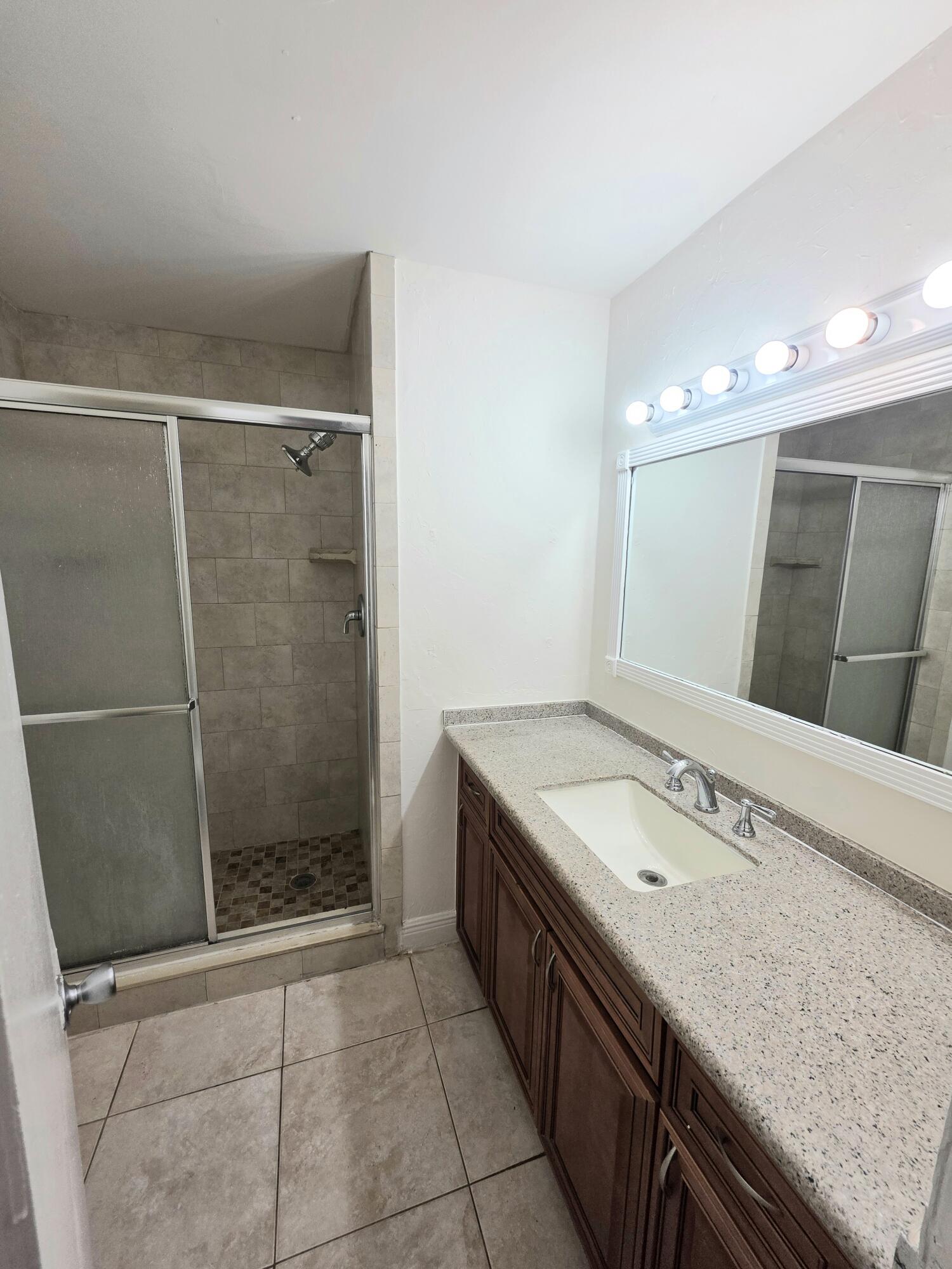 SPANISH OAKS CONDO - Residential Lease