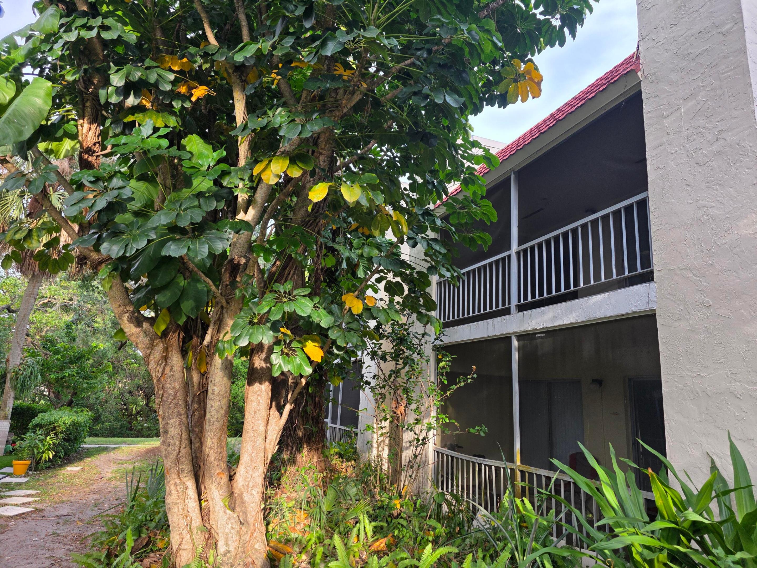 SPANISH OAKS CONDO - Residential Lease