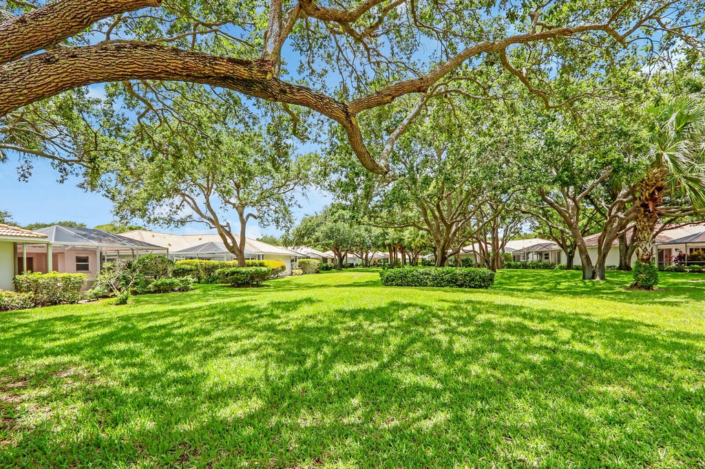 Photo of 7904 CHAPMAN OAK Court, Palm Beach Gardens, FL 33410 (MLS # B26057082)