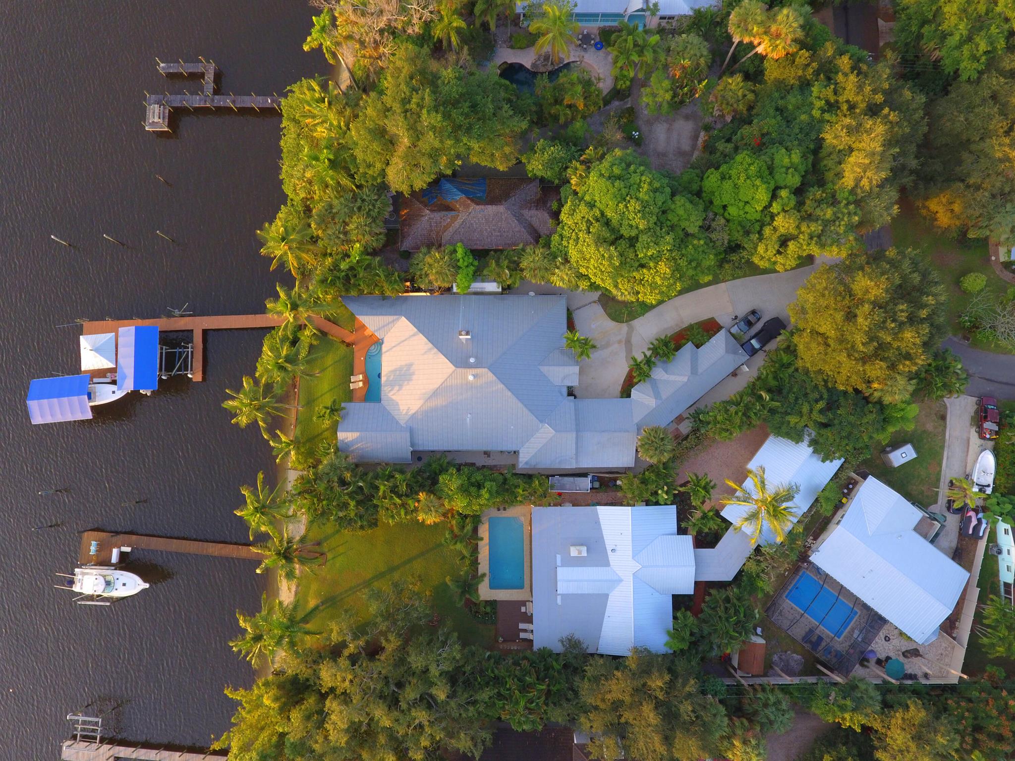 RIVER POINT - Residential