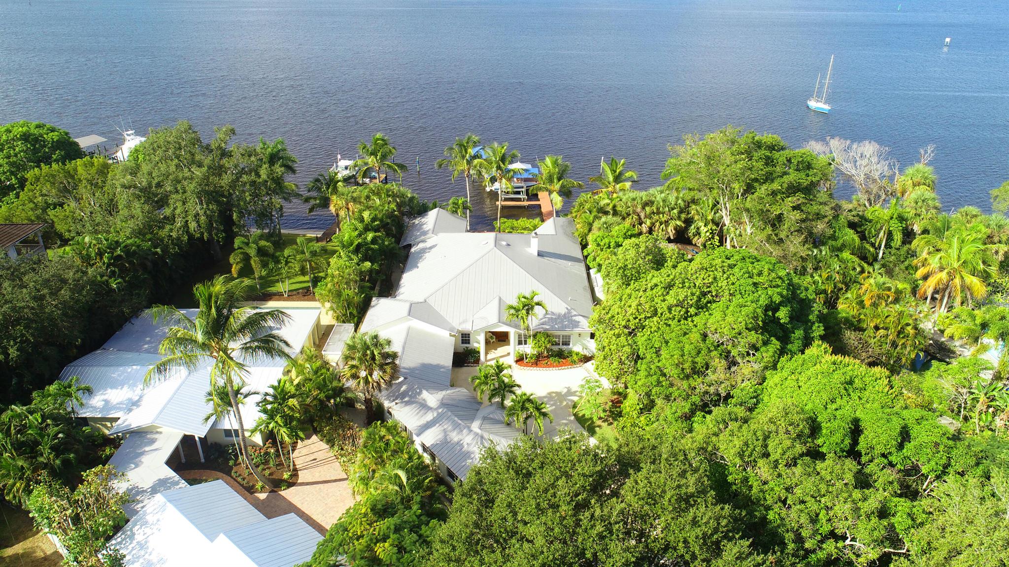 RIVER POINT - Residential