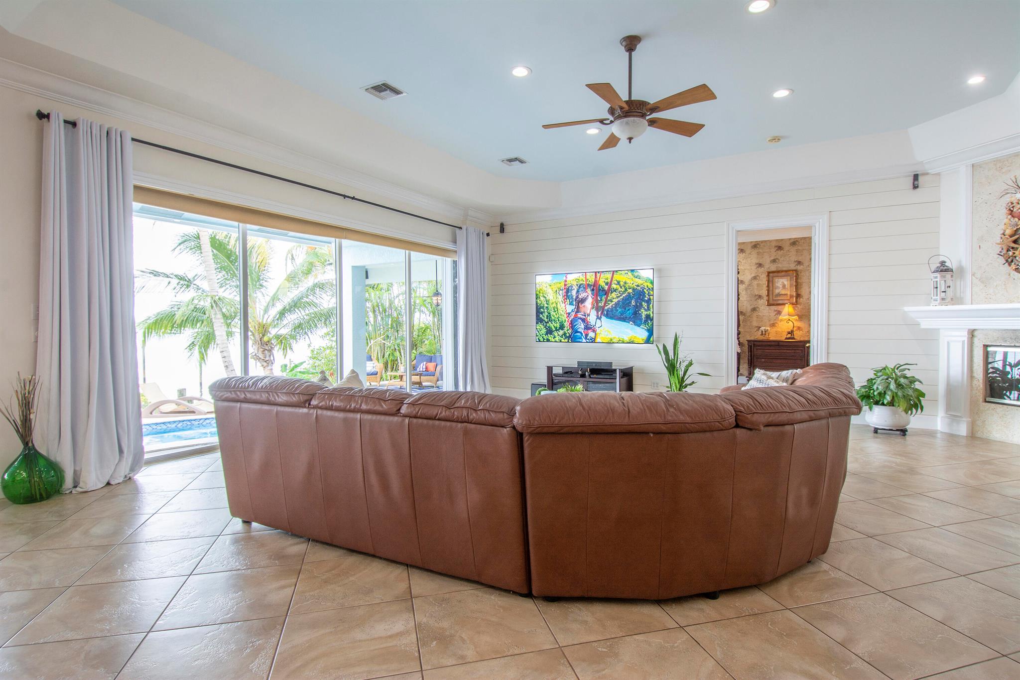 RIVER POINT - Residential