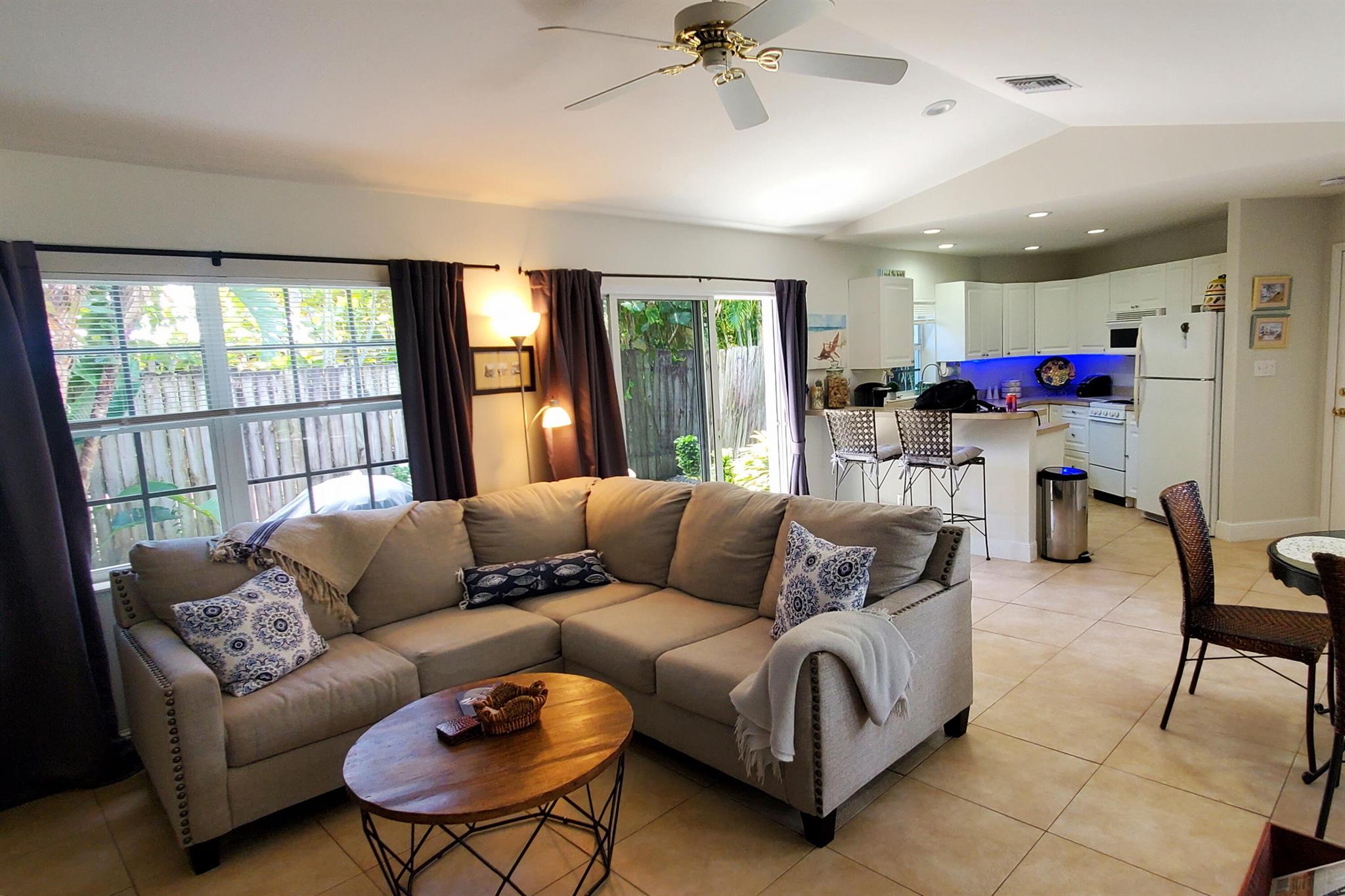 RIVER POINT - Residential