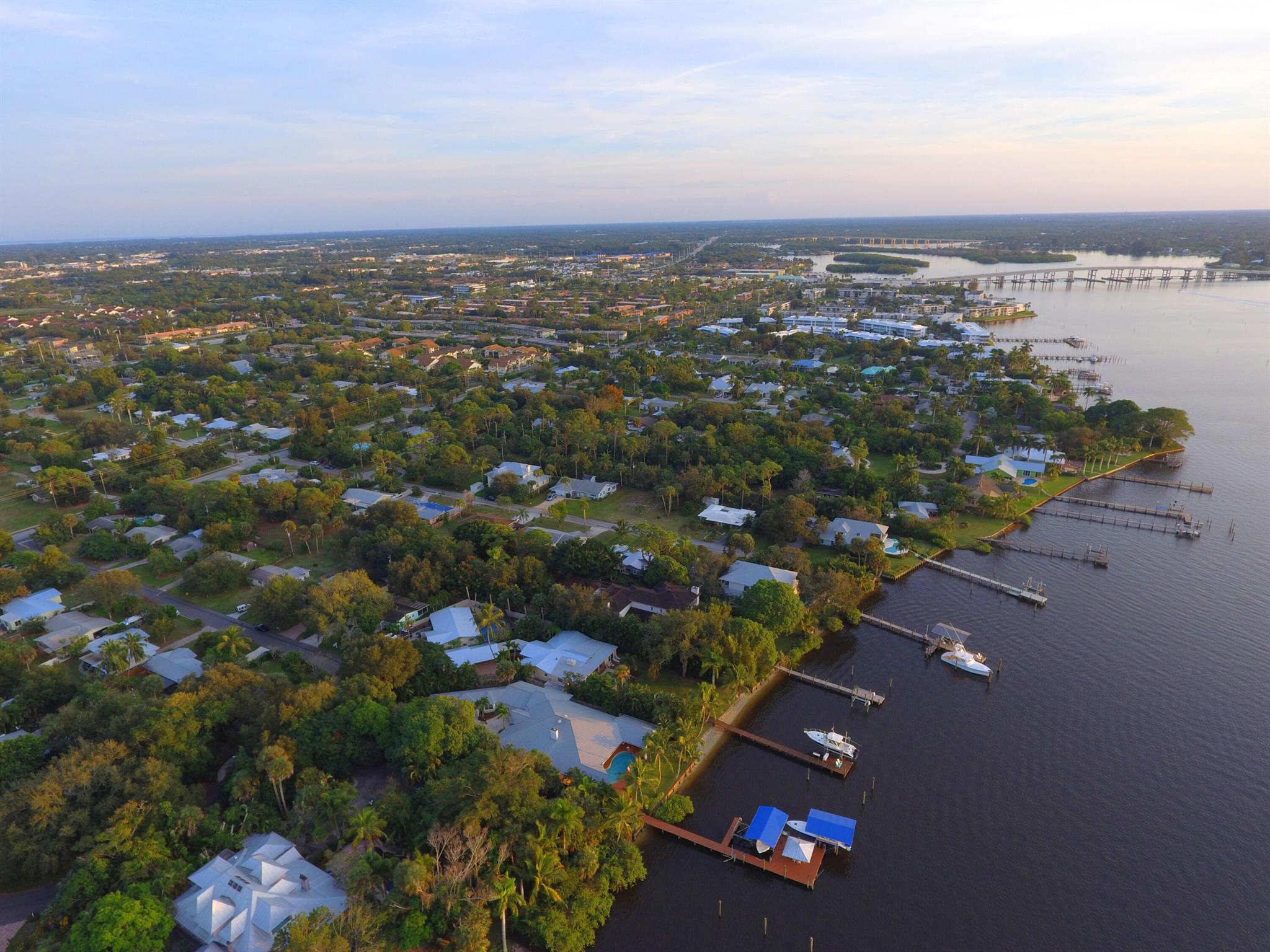 RIVER POINT - Residential