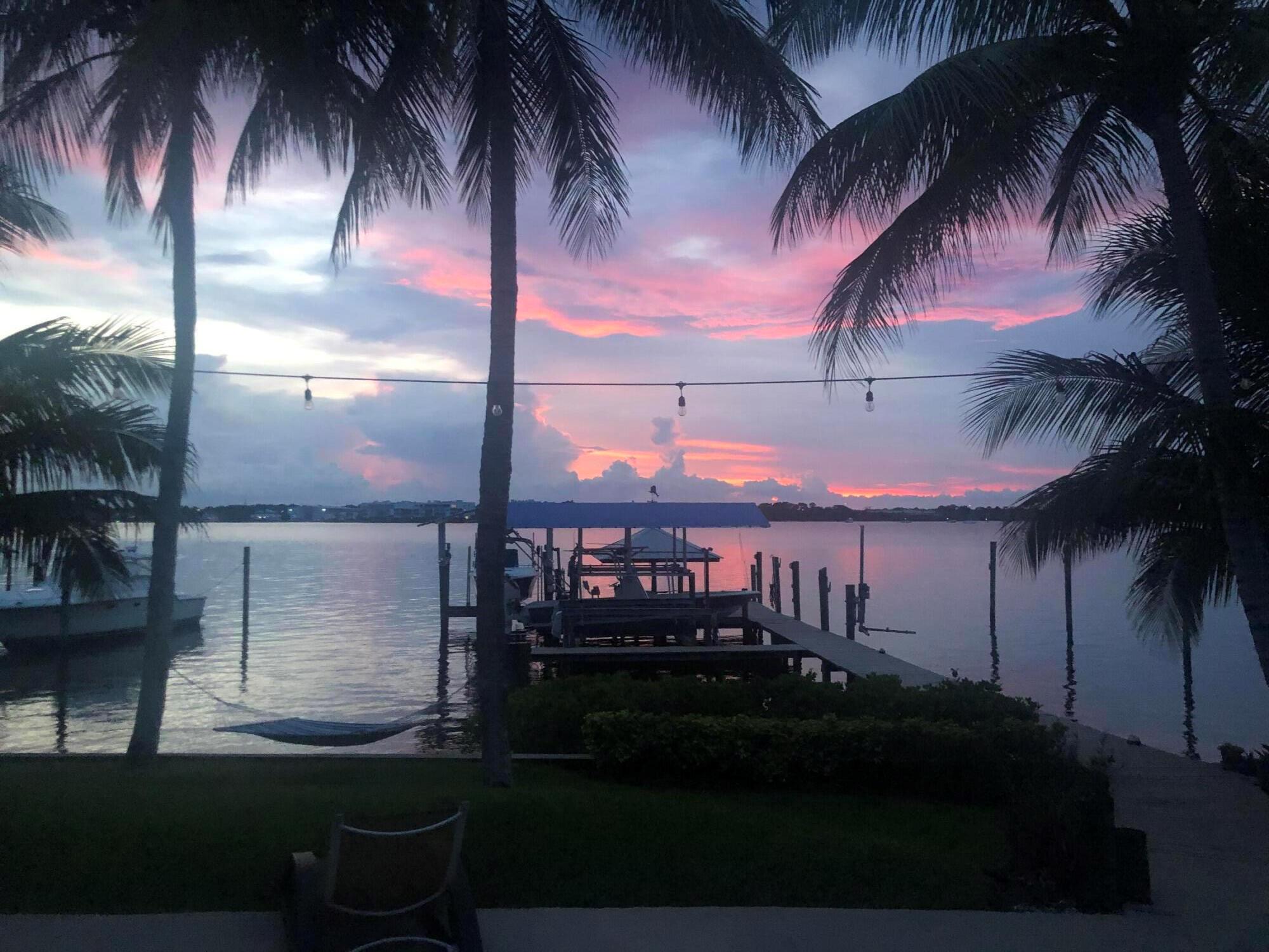 RIVER POINT - Residential