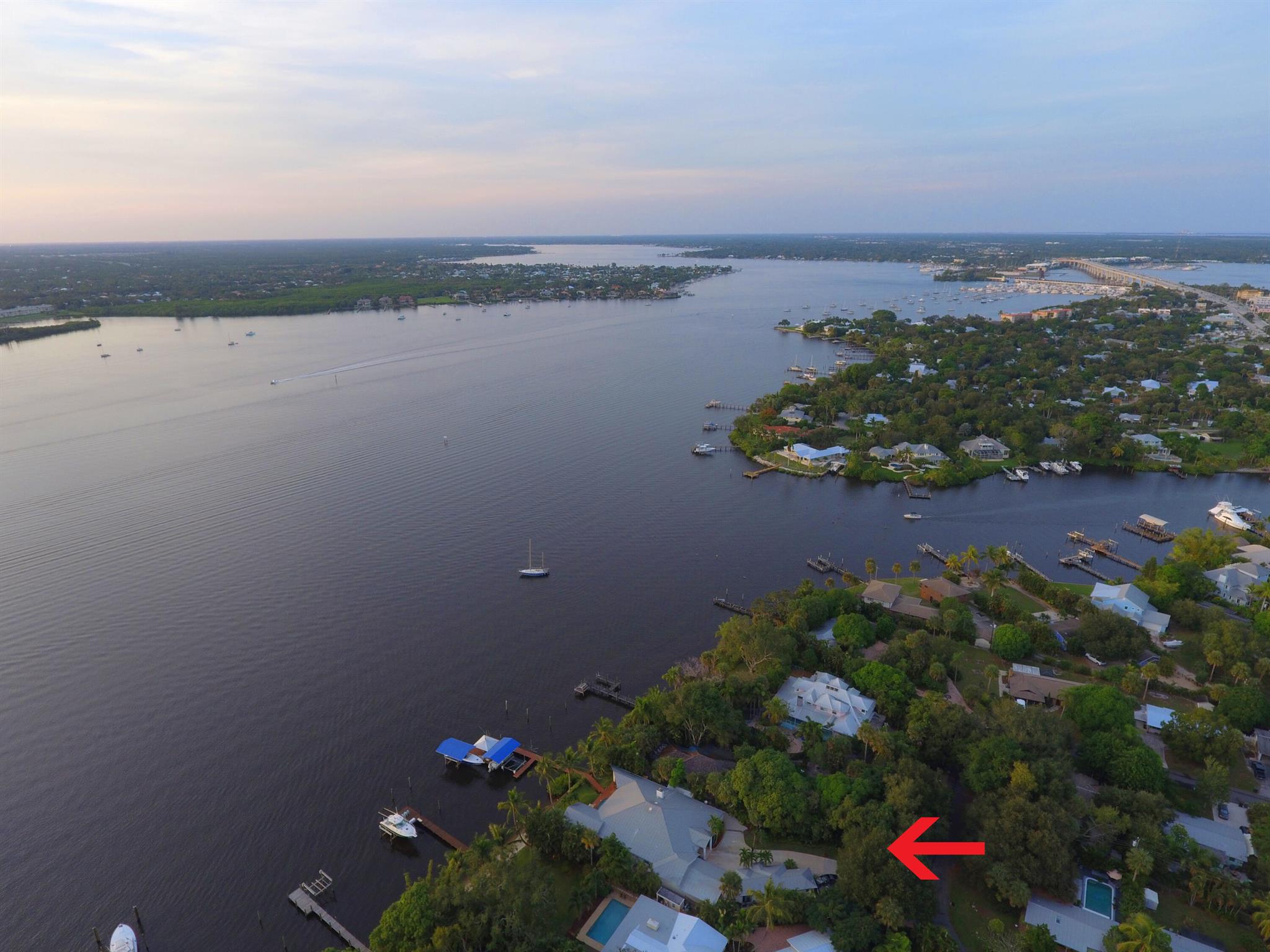 RIVER POINT - Residential