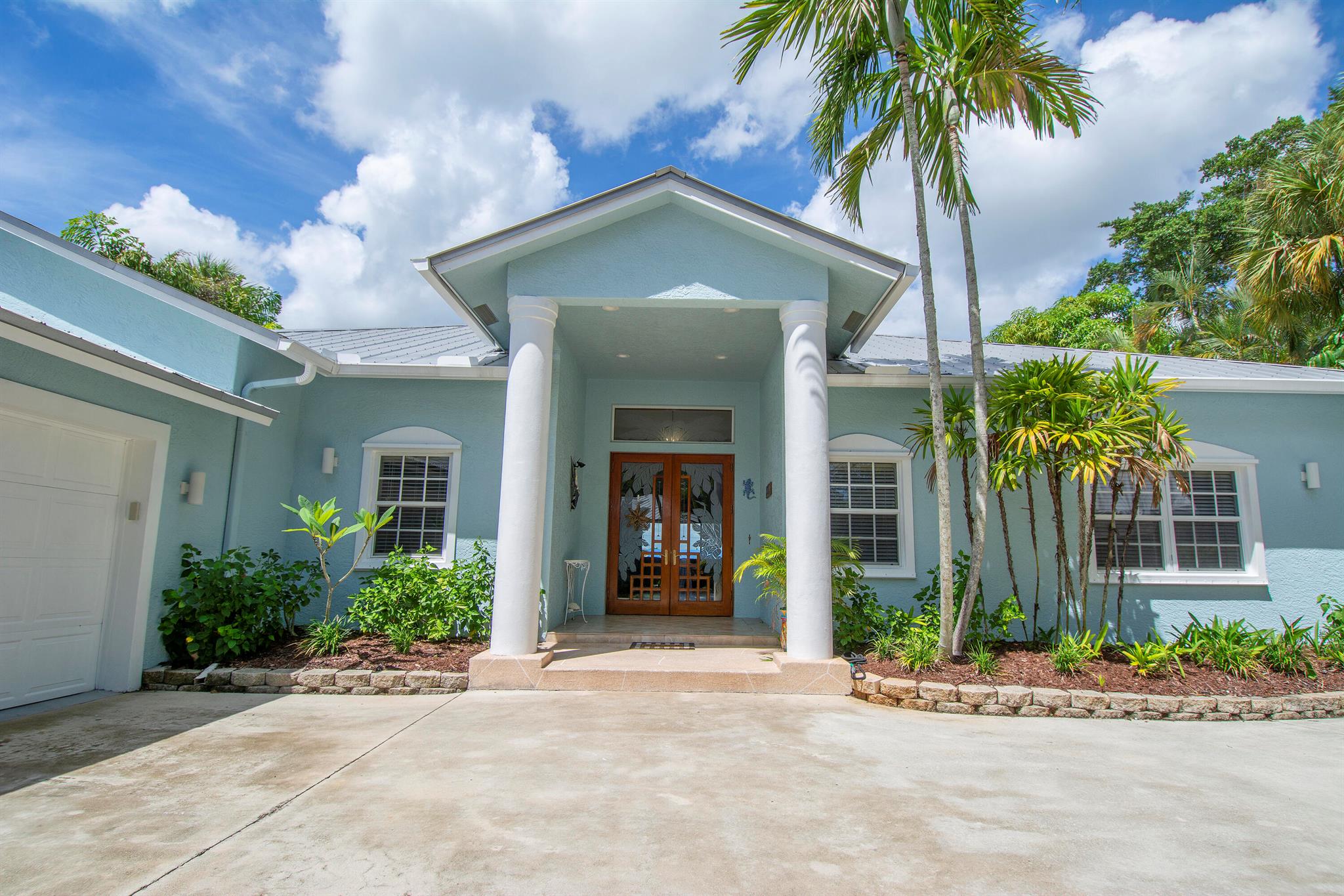 RIVER POINT - Residential