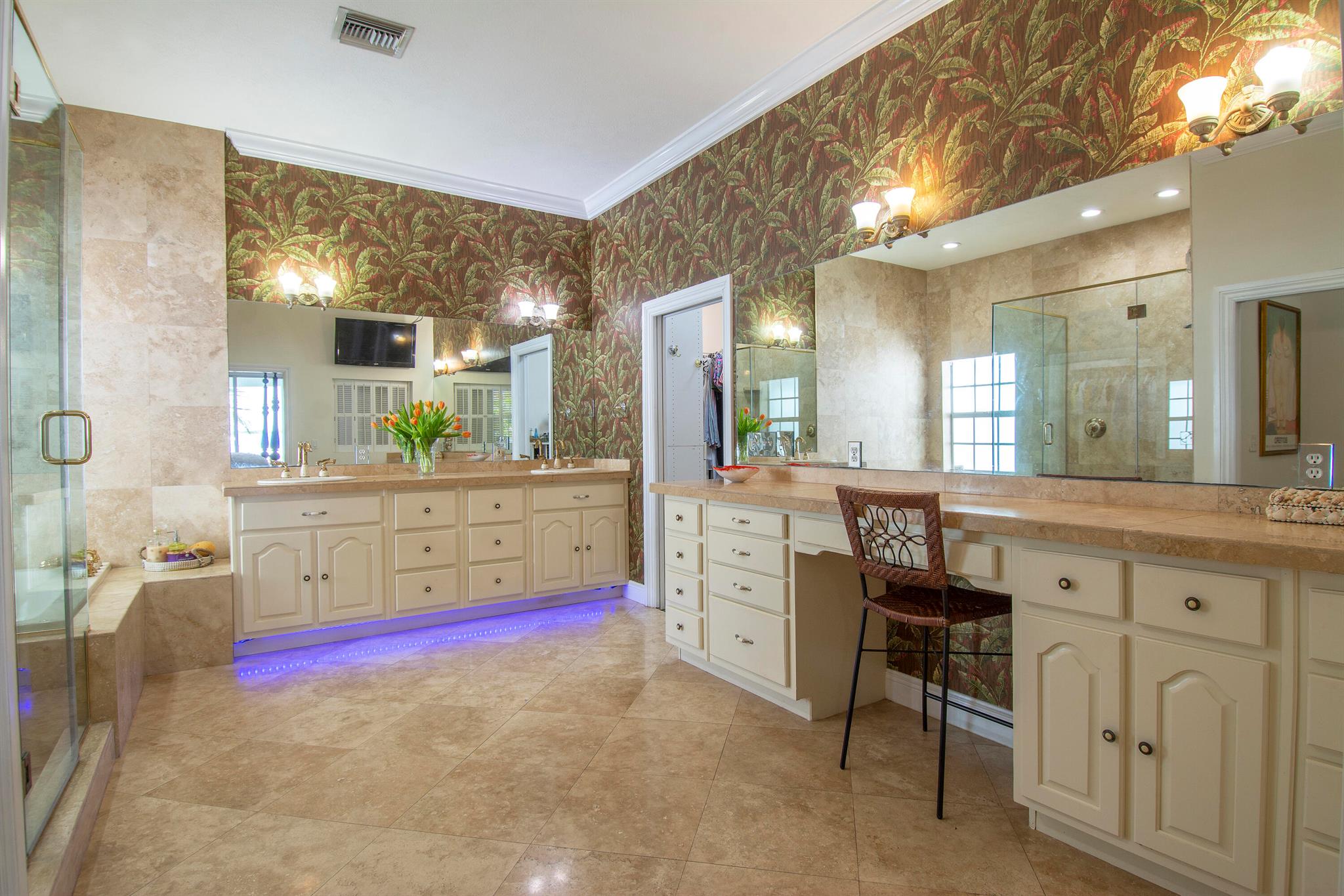 RIVER POINT - Residential