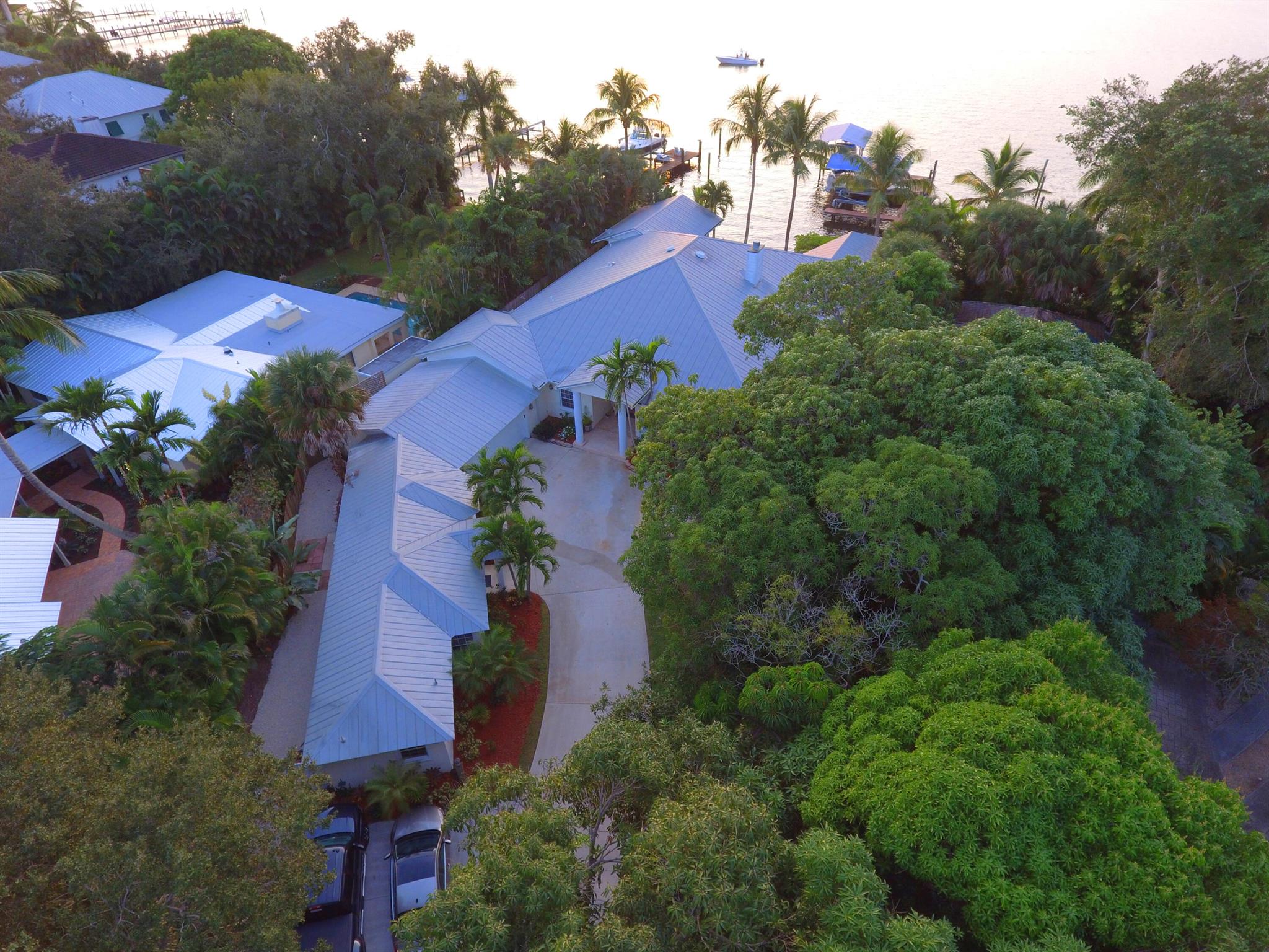 RIVER POINT - Residential