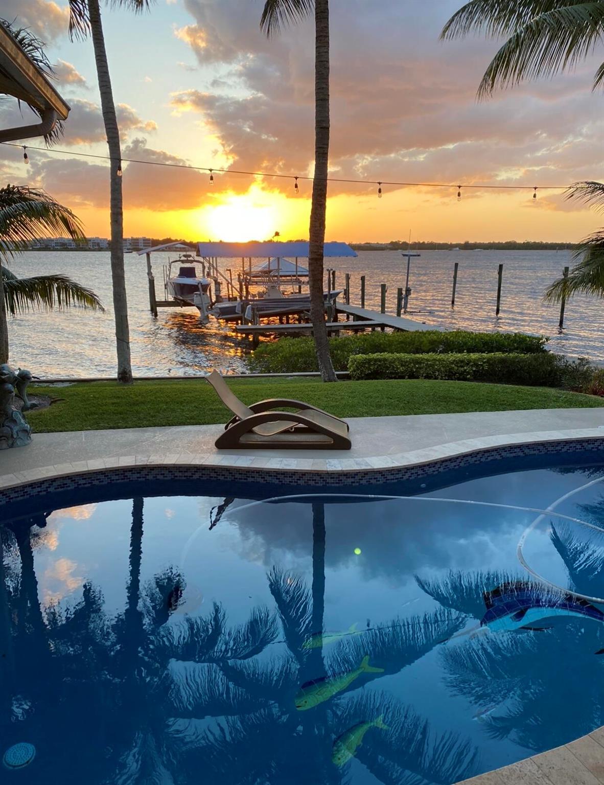 RIVER POINT - Residential