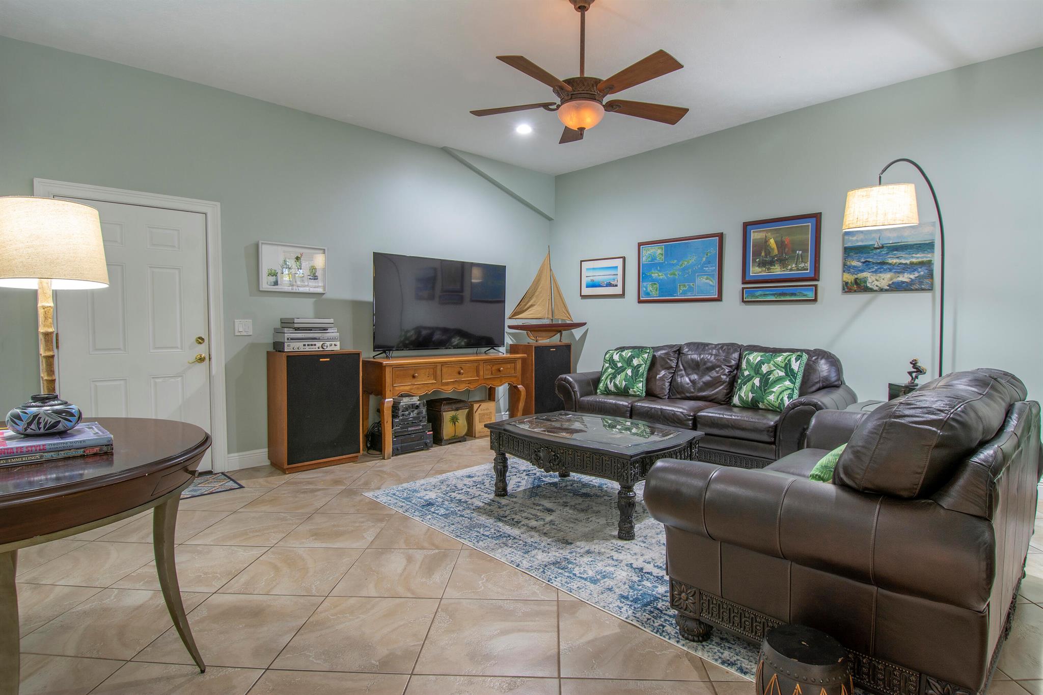 RIVER POINT - Residential