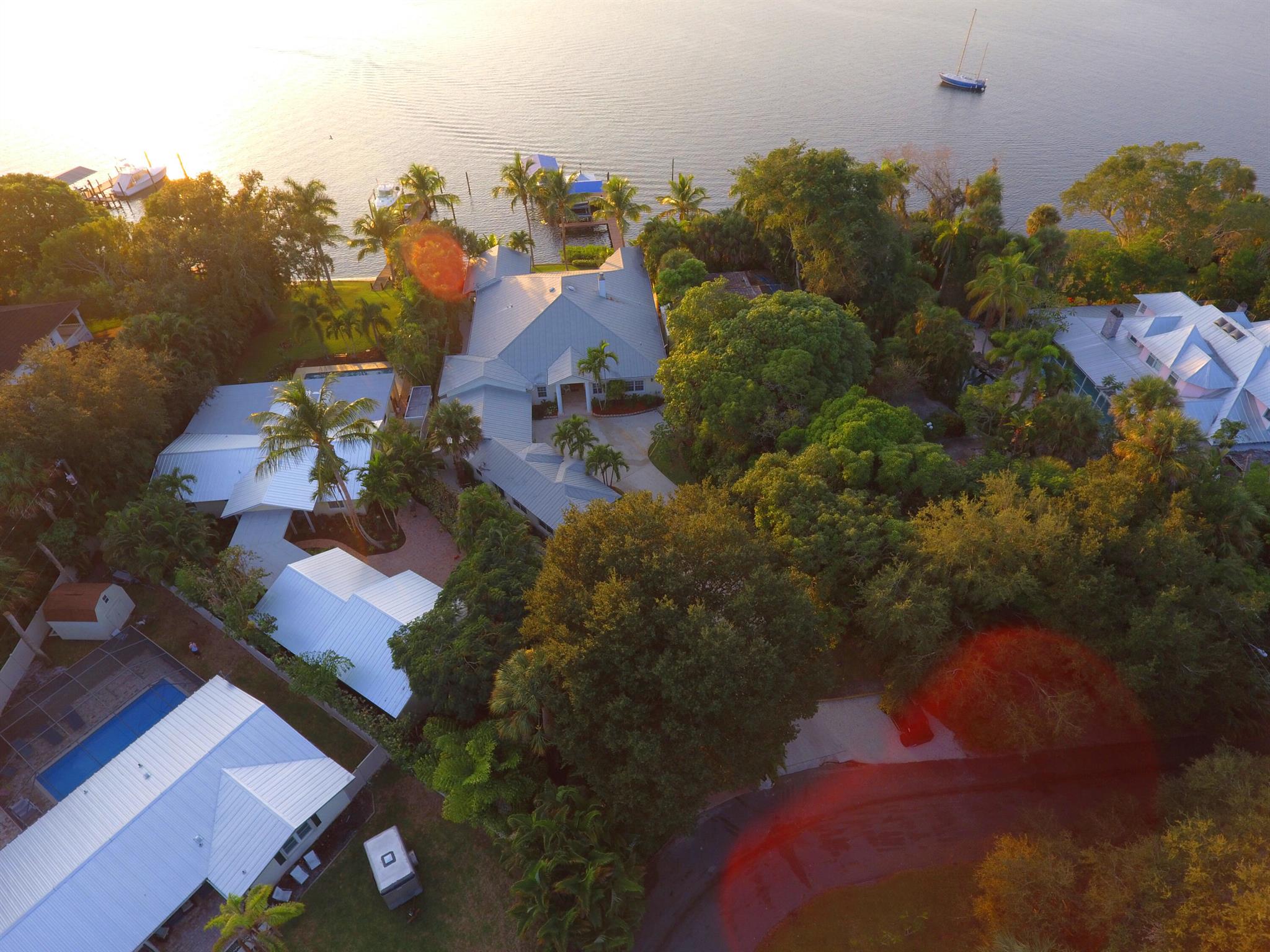 RIVER POINT - Residential