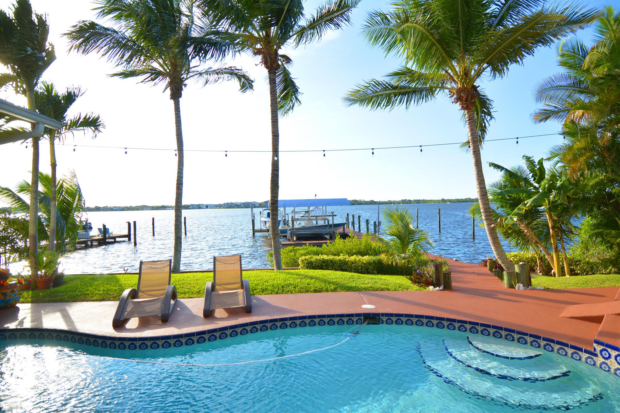 RIVER POINT - Residential