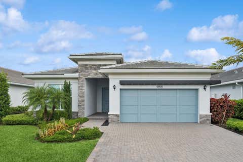 Photo of 9998 N REGENCY Way, Palm Beach Gardens, FL 33412 (MLS # B26053707)