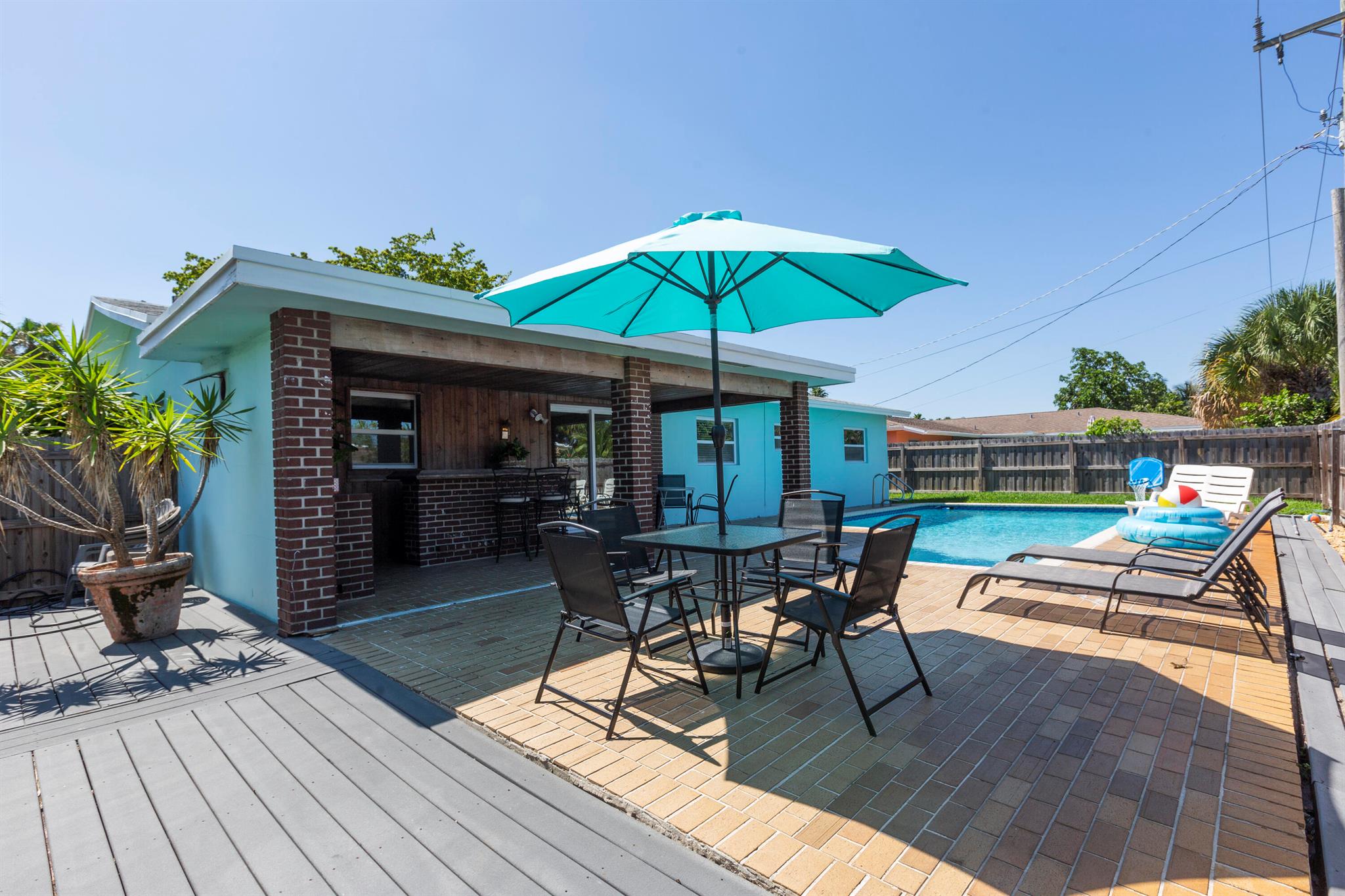 TROPIC PALMS 1 - Residential