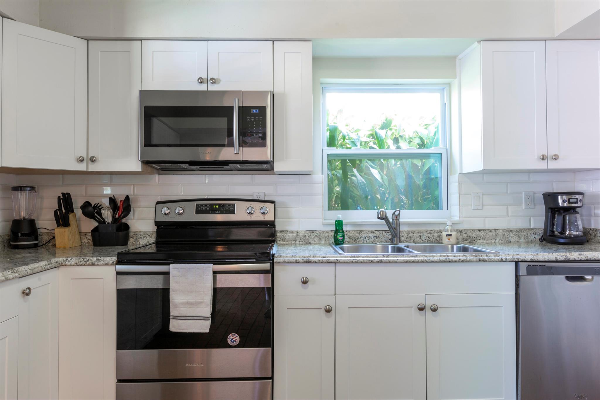 TROPIC PALMS 1 - Residential