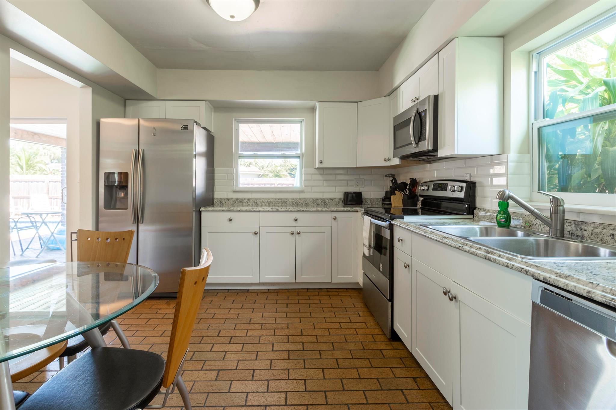 TROPIC PALMS 1 - Residential