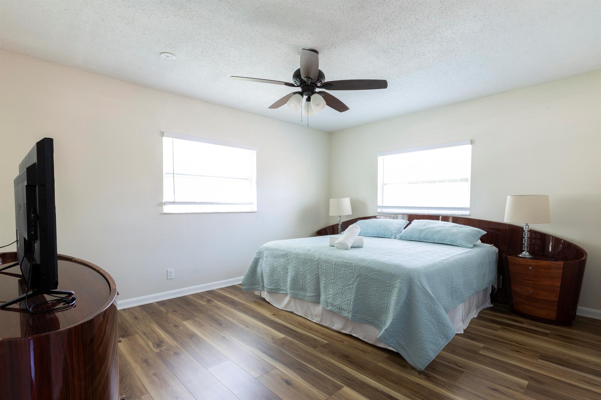 TROPIC PALMS 1 - Residential