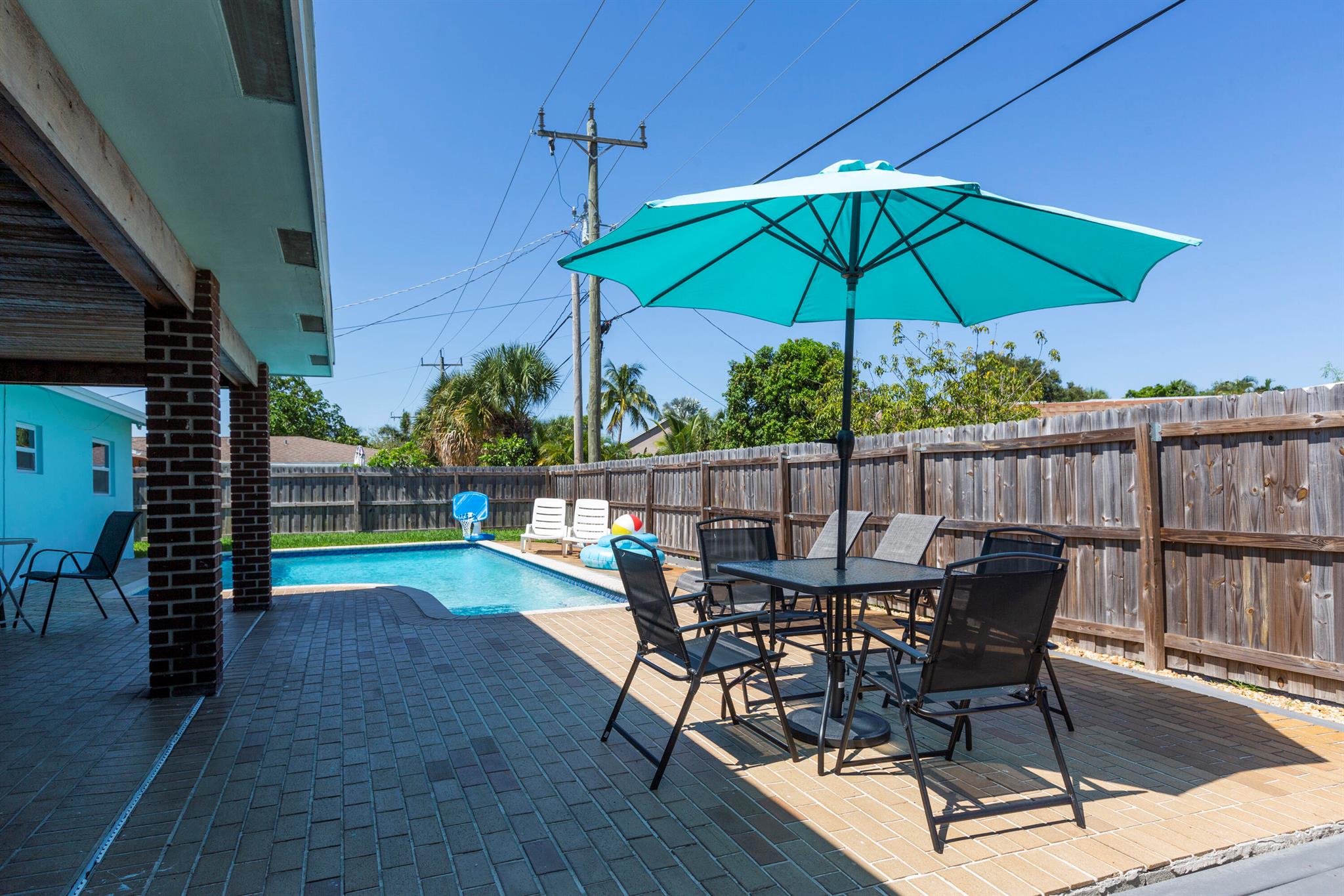 TROPIC PALMS 1 - Residential