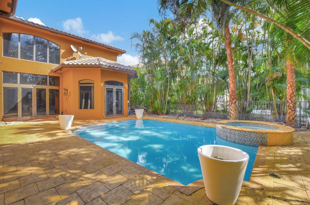 Photo of 17935 Monte Vista Drive, Boca Raton, FL 33496 (MLS # R10962569)