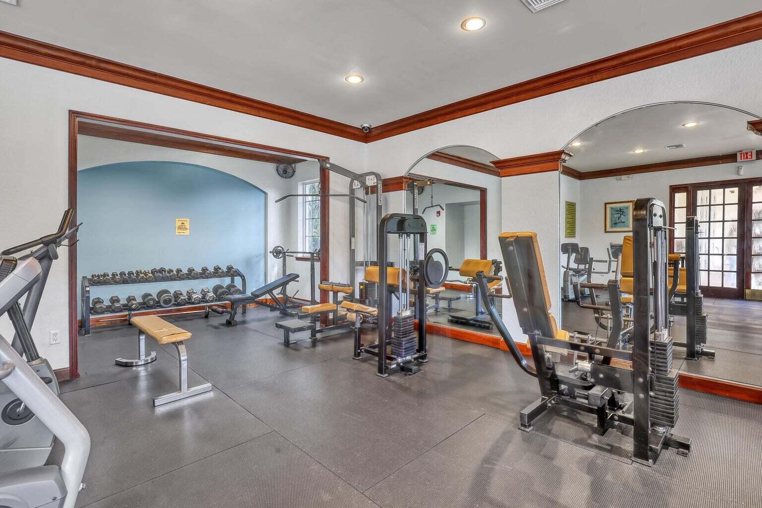 GRAND VIEW AT CRESTWOOD CONDOMINIUM - Residential Lease