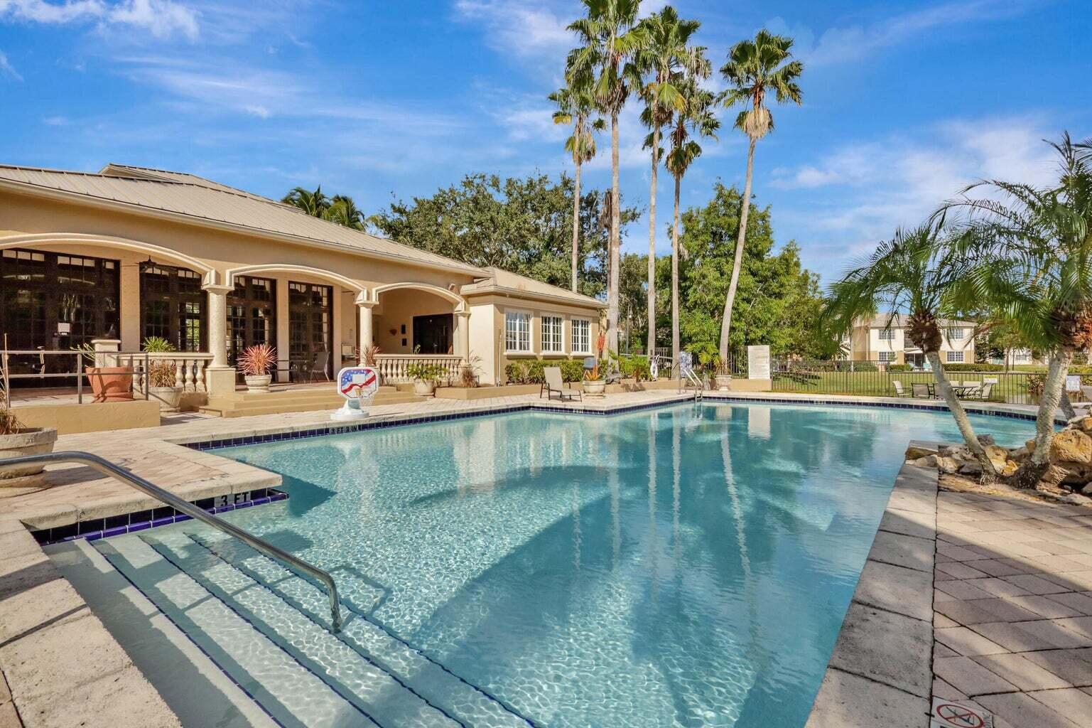 GRAND VIEW AT CRESTWOOD CONDOMINIUM - Residential Lease