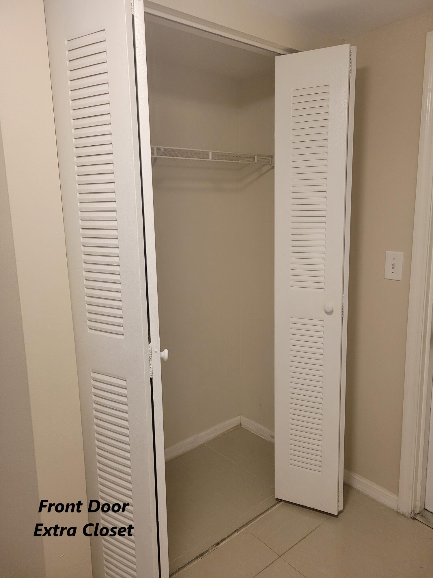 GRAND VIEW AT CRESTWOOD CONDOMINIUM - Residential Lease