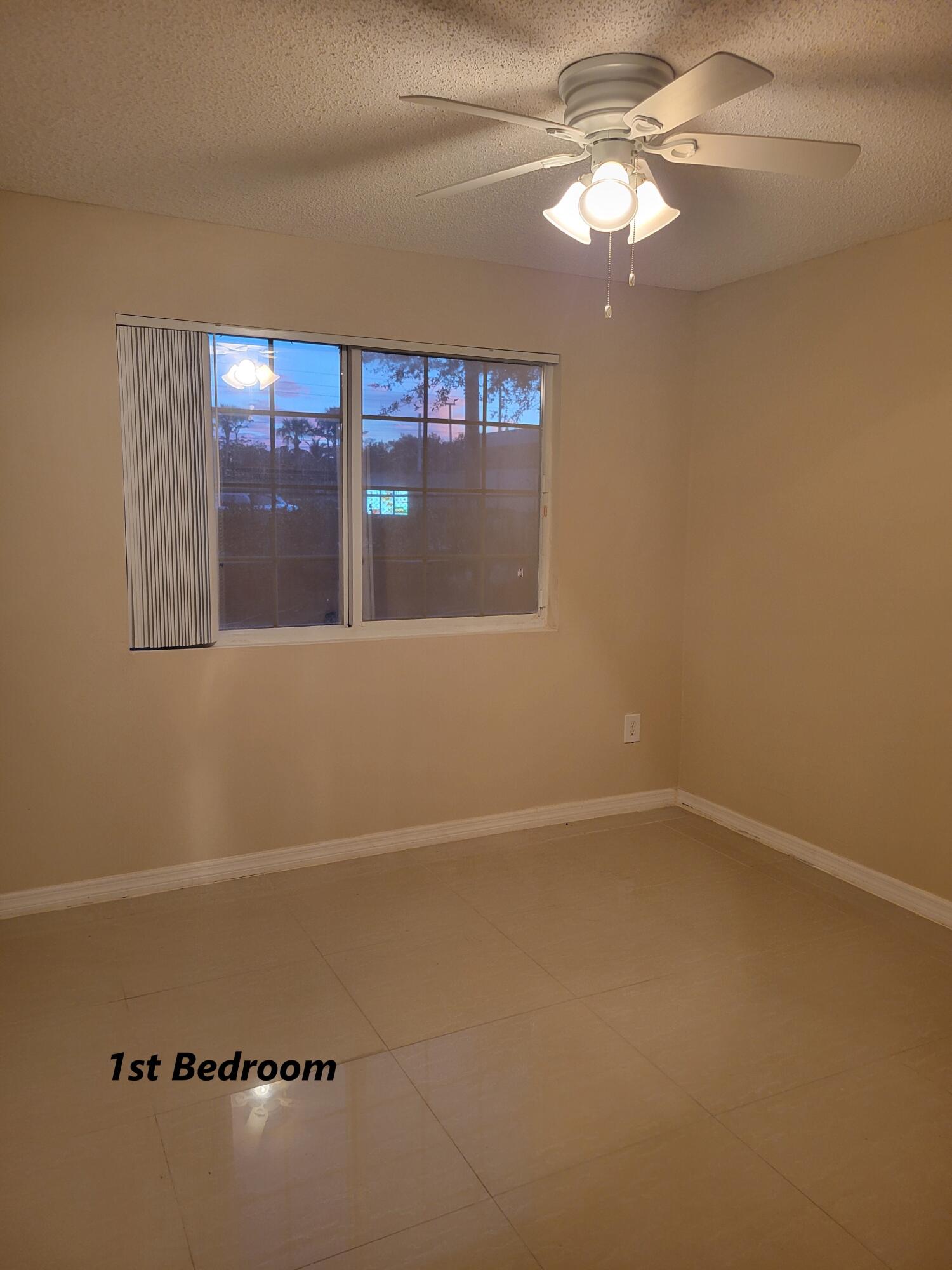 GRAND VIEW AT CRESTWOOD CONDOMINIUM - Residential Lease