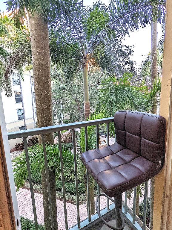 630 S Sapodilla Avenue 308