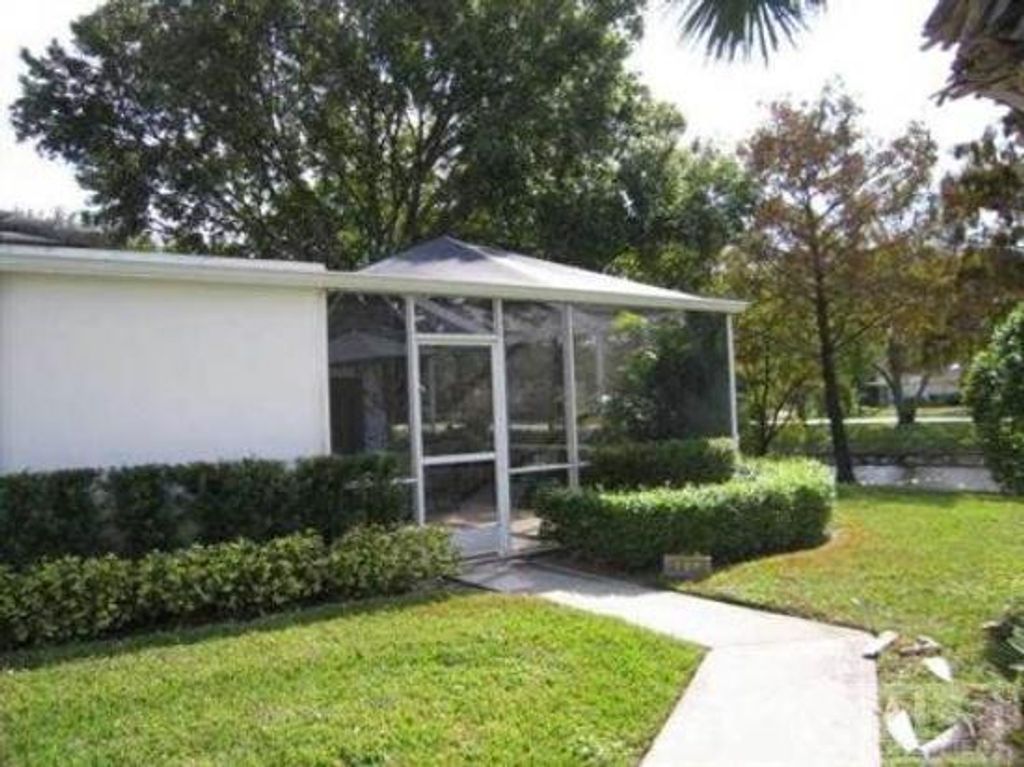 Photo of 1101 Silverleaf Oak Court, Palm Beach Gardens, FL 33410 (MLS # R10730587)