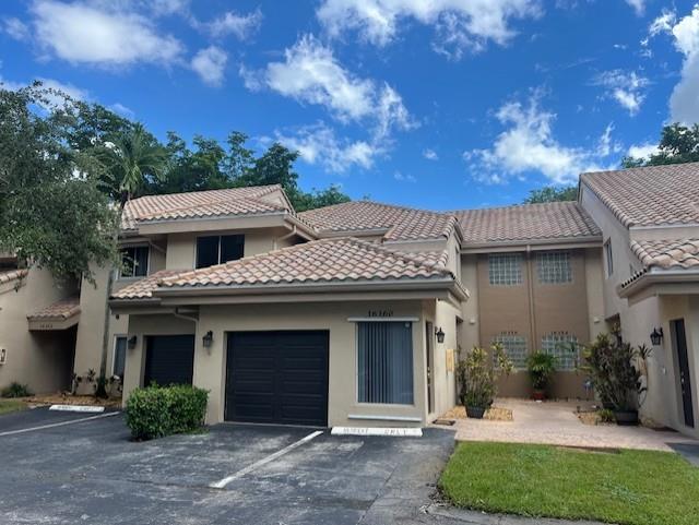 Beautiful 3 BR/2 BA Townhouse Condo in desirable Weston! Features a split floor plan with the garage only on the first floor and all living areas on the second. This spacious home offers a split floor plan with a large primary suite featuring a walk-in-closet, dual sinks, soaking tub & separate shower. Open concept living & dining areas flow into a bright eat-in kitchen with a cozy breakfast nook. Enjoy the convenience of a private 1 car-garage. 2 additional parking spaces & plenty of guest parking. Community amenities include a pool, tennis courts & well-maintained grounds. Close to shopping, dining, parks, major highways & top-rated schools. Optional membership to the Bonaventure Town Center Club for additional recreational amenities at a cost to Tenant directly.