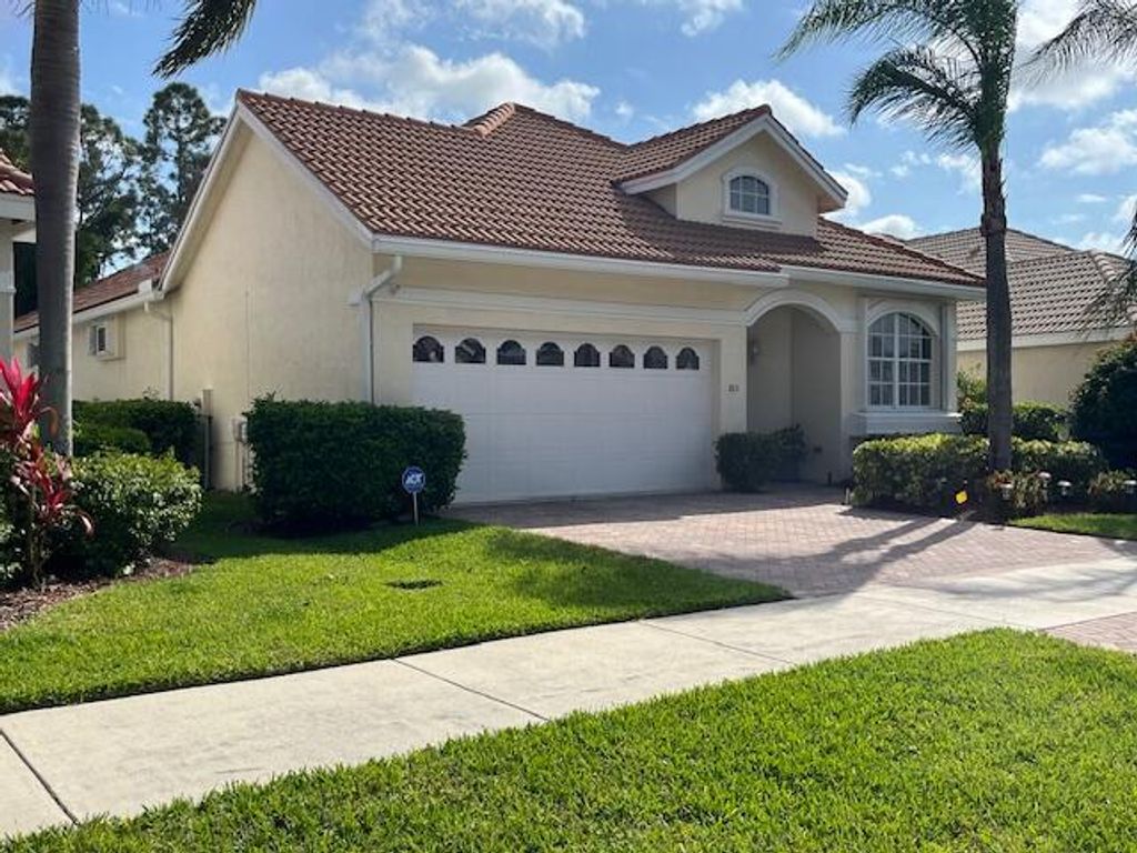 Photo of 813 SW Saint Andrews Cove, Port Saint Lucie, FL 34986 (MLS # R11080554)