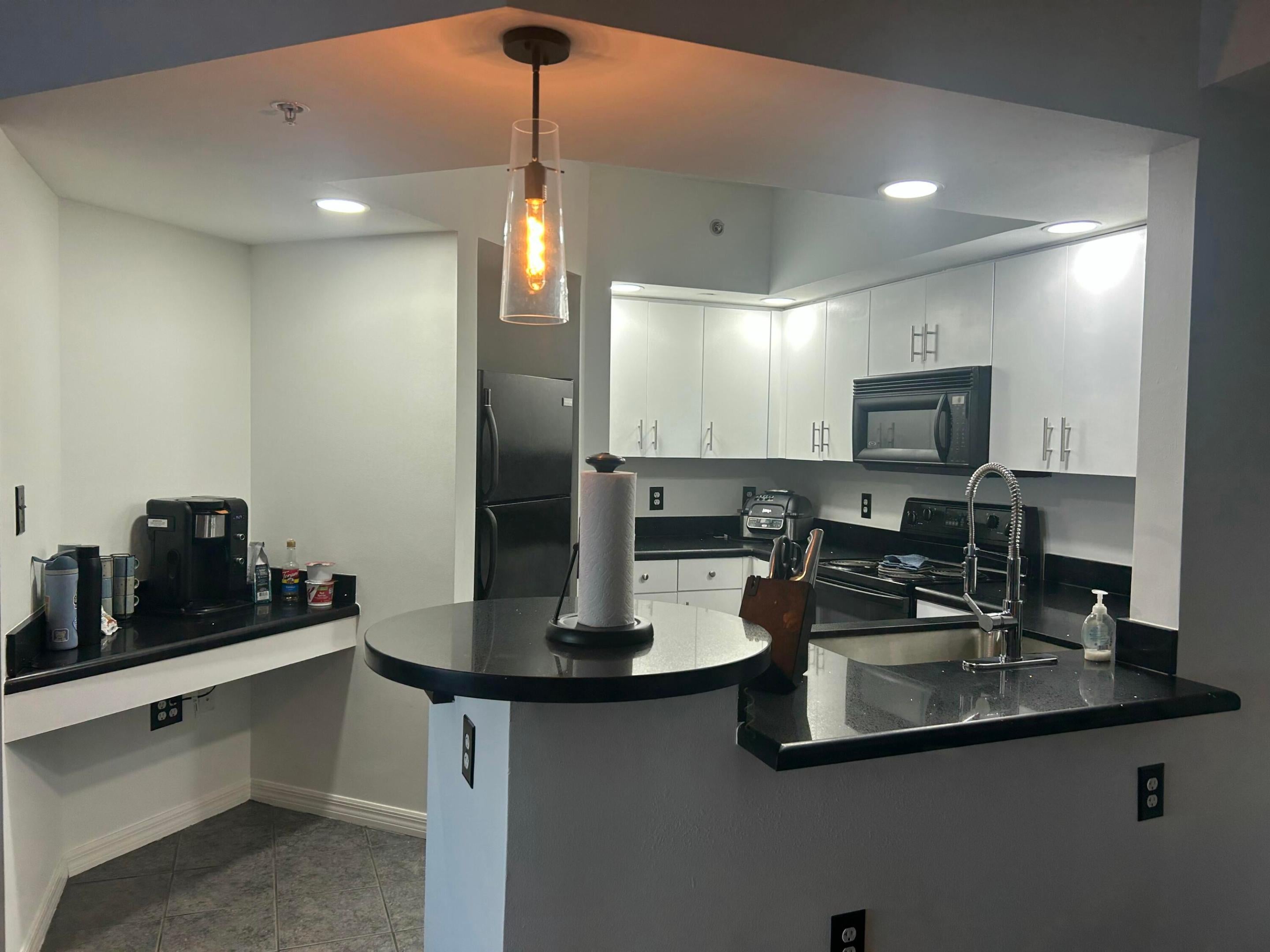 110 N FEDERAL Highway 502