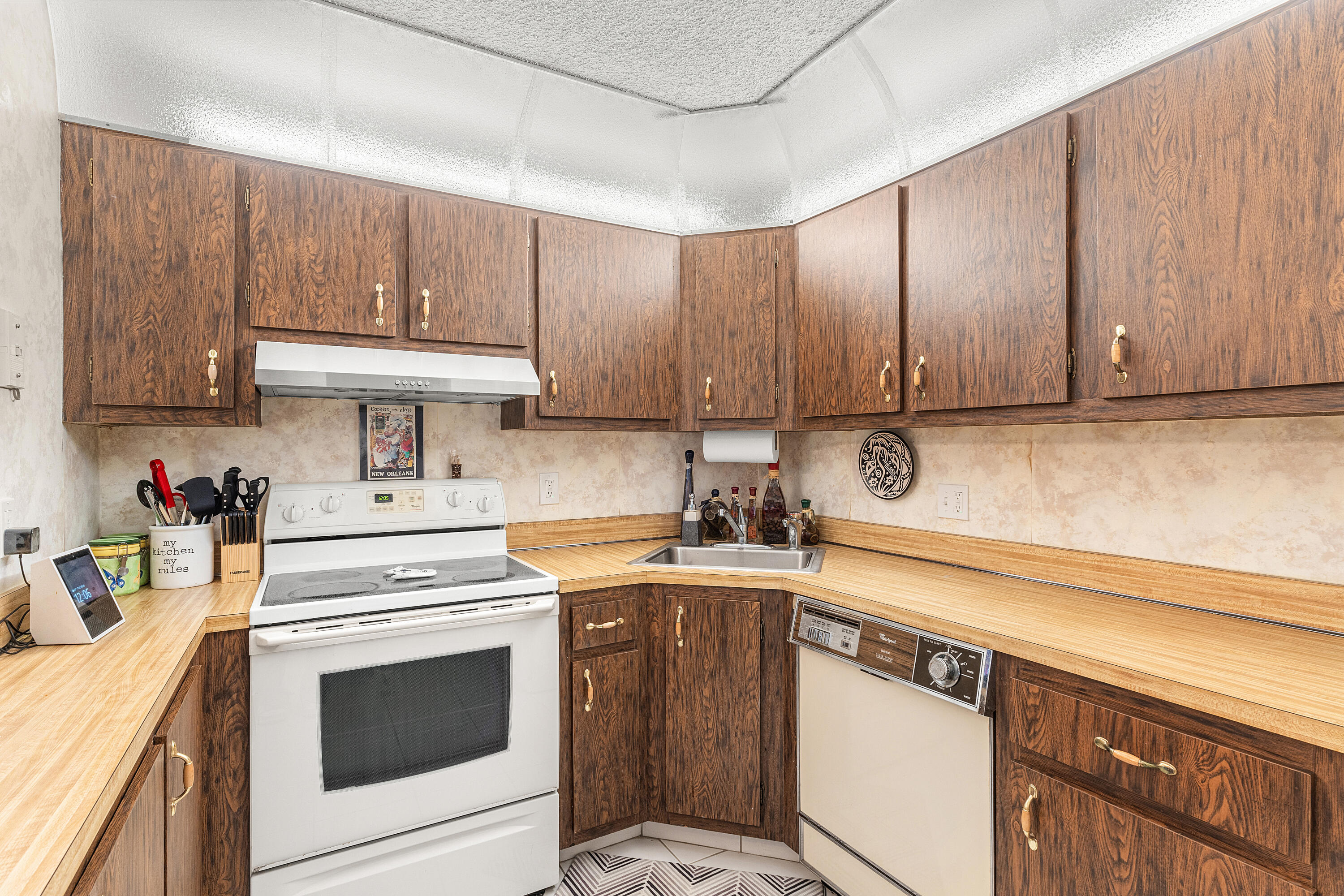 PINE RIDGE SOUTH I CONDO - Residential